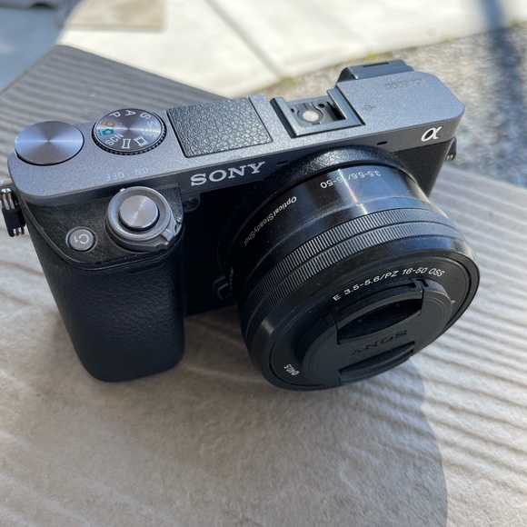 Sony Alpha 6000 Digital Camera - Picture 2 of 9